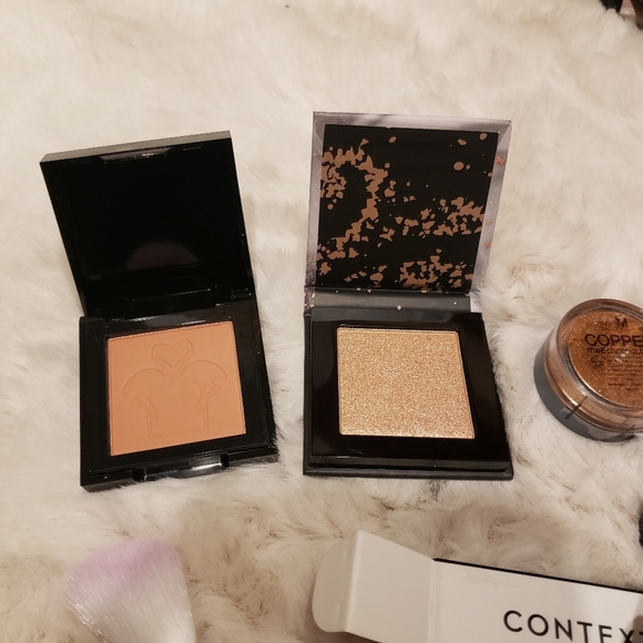 NWT make up lot - Picture 4 of 5